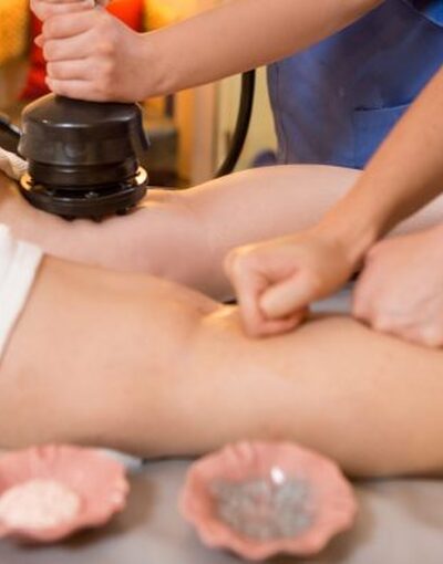  ANTI-CELLULITE MASSAGE